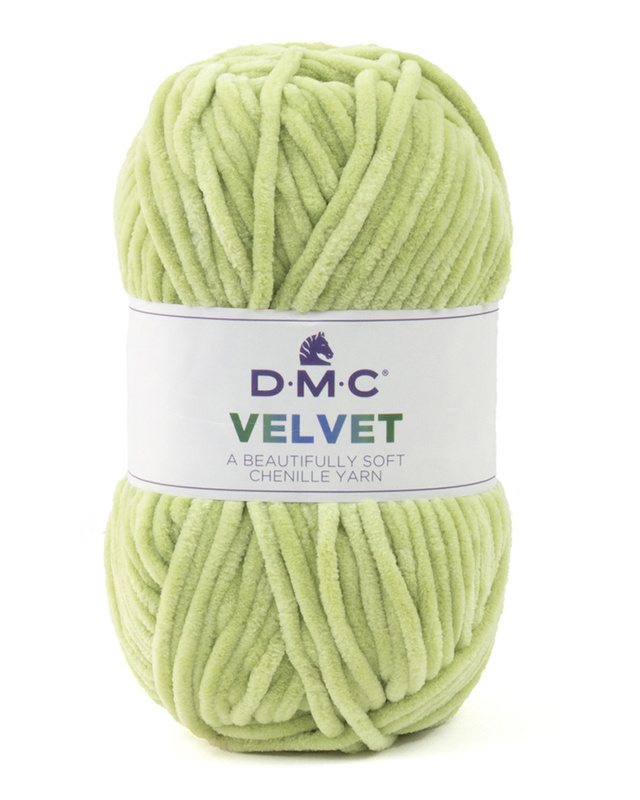 DMC Velvet Chenille 100g Vårgrön 015, se vårt sortiment av heminredning, garn & tyger. Alltid till bra priser.