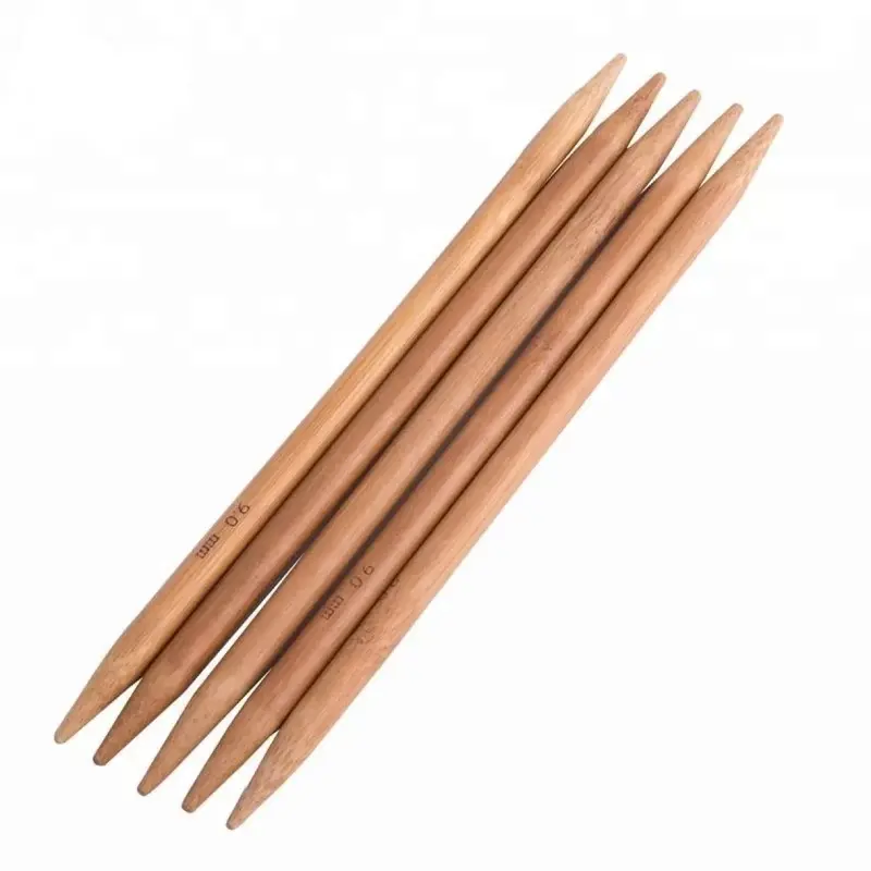 Strumpstickor bambu 20 cm 6,5 mm, se vårt sortiment av heminredning, garn & tyger. Alltid till bra priser.